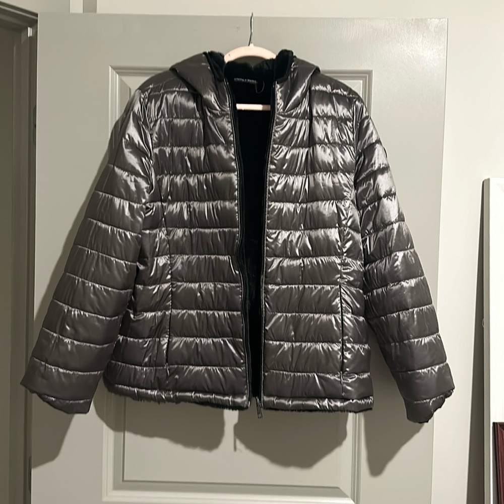 ANDREW MARK brand new, never worn reversible coat.